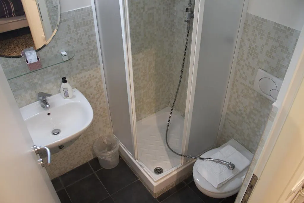Gentes B&B Roma 2*,