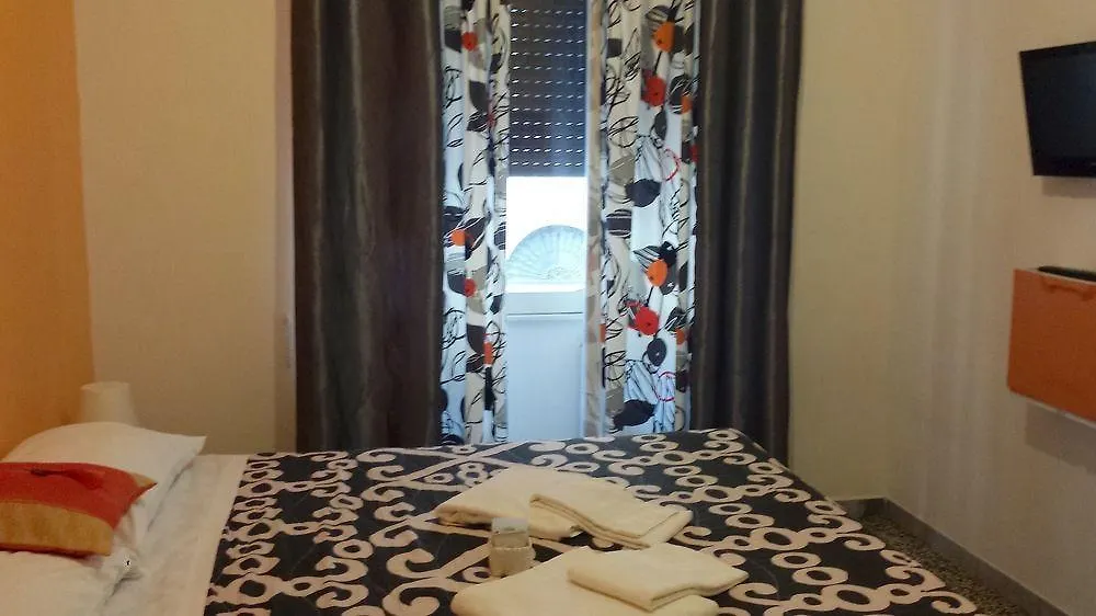 Gentes B&B Rome Bed & Breakfast